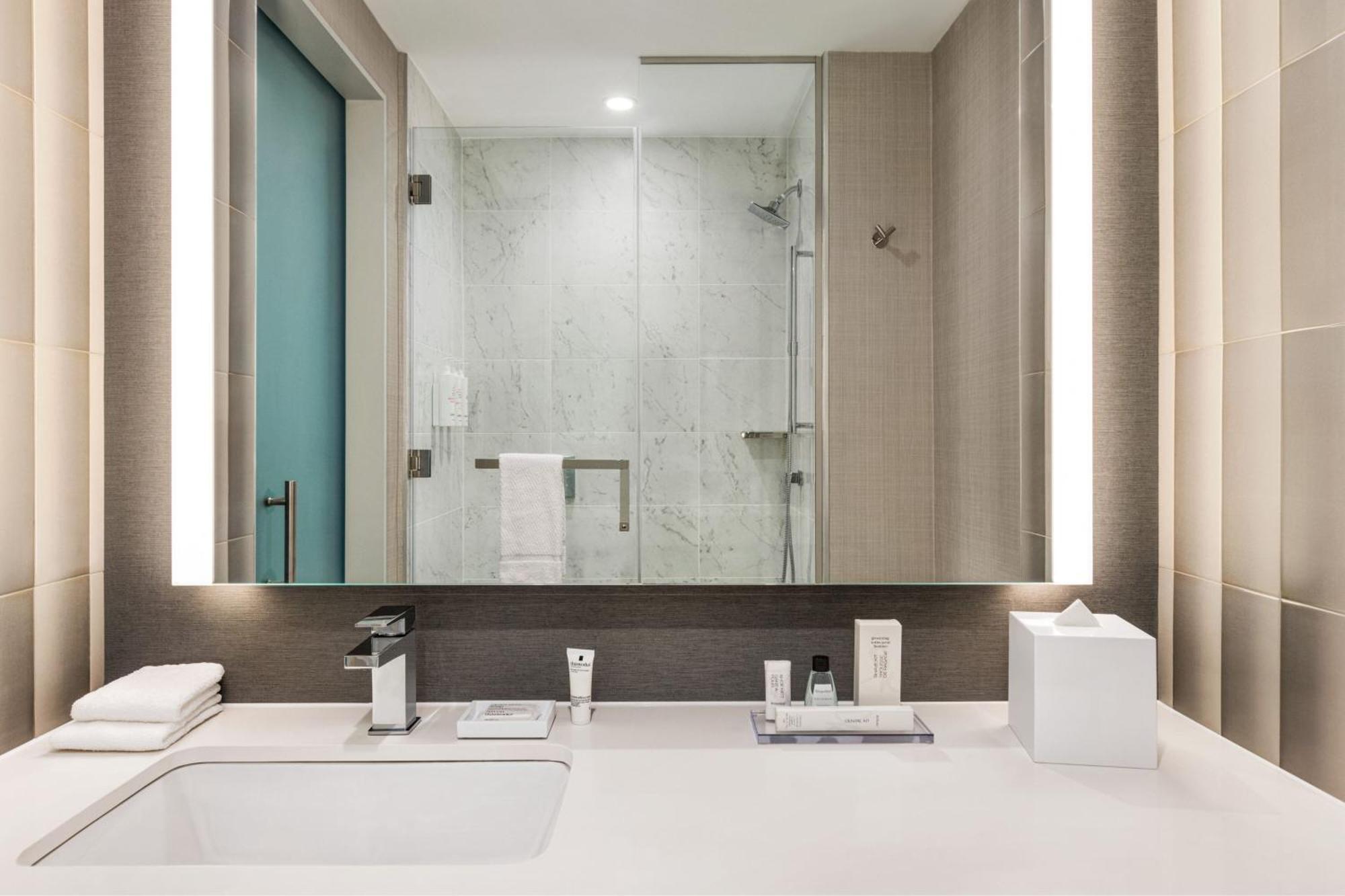Готель Marriott New York Jfk Airport Екстер'єр фото