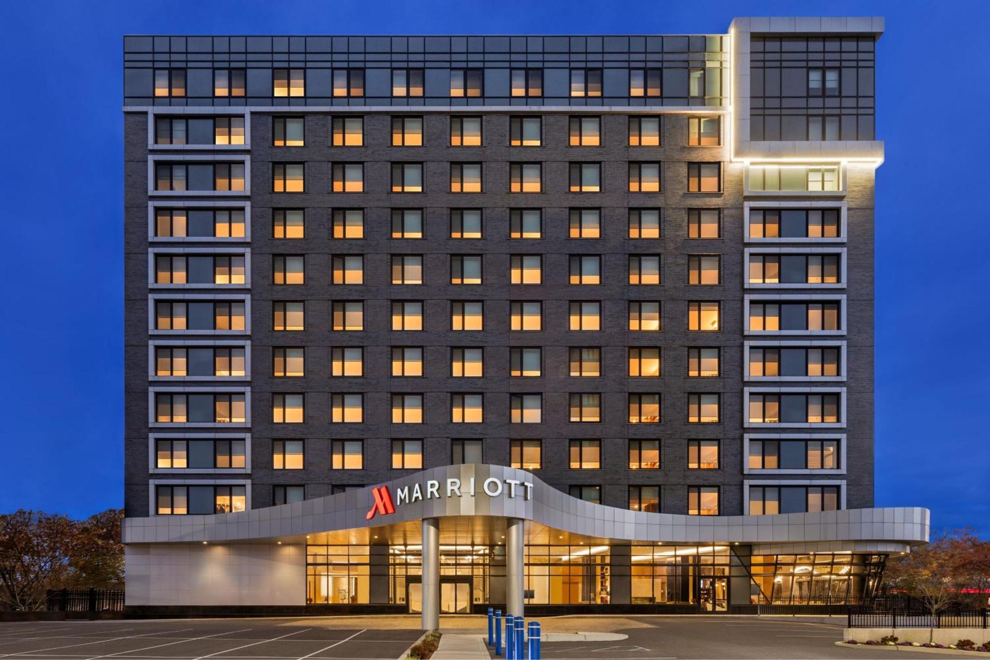 Готель Marriott New York Jfk Airport Екстер'єр фото